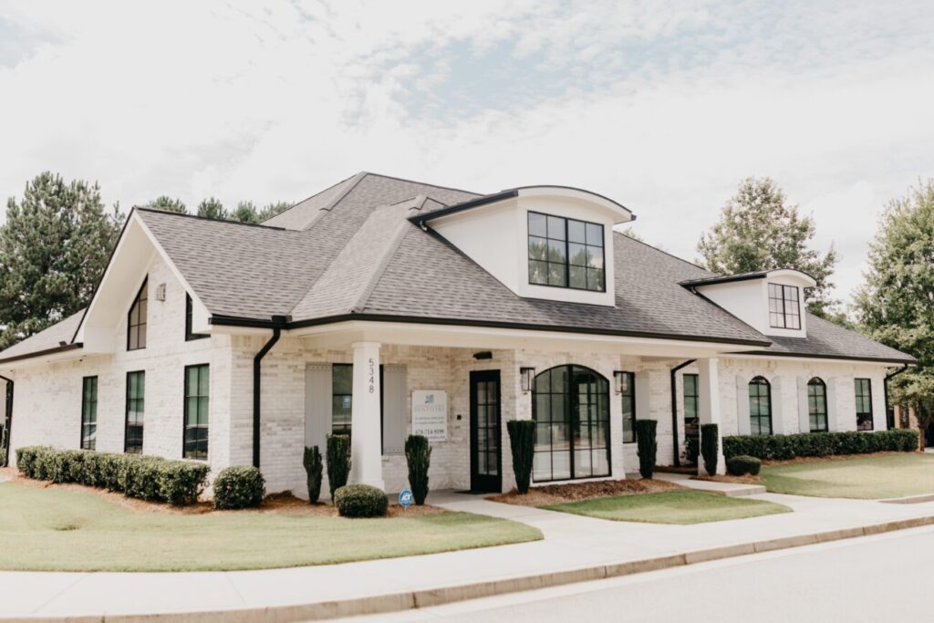 Lanier Smiles exterior